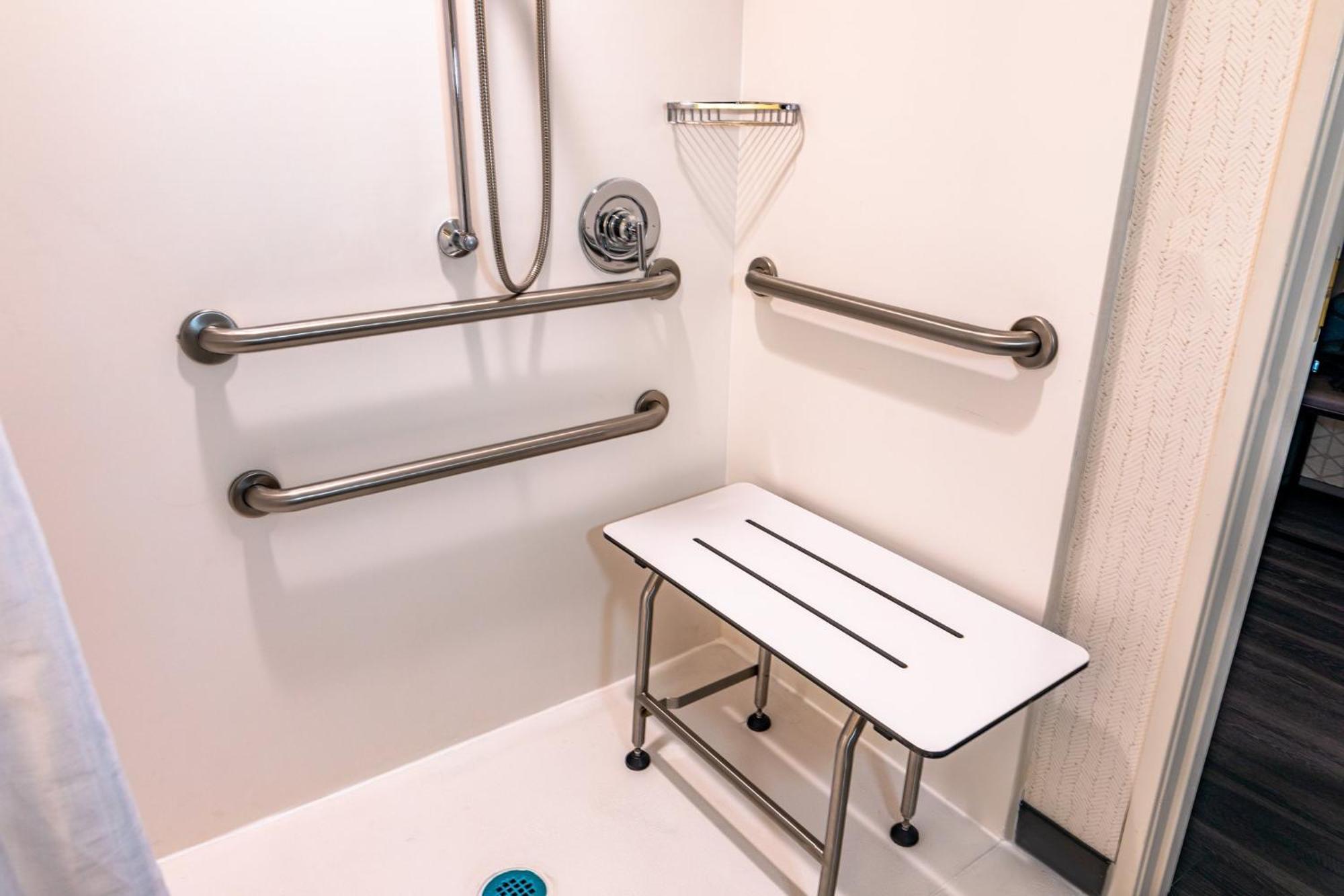 King Suite - Disability Access with Roll In Shower,1608293330:JPEG