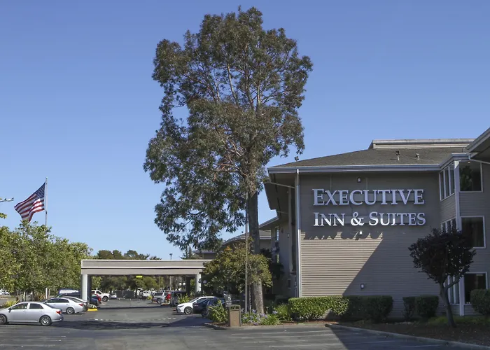 Best Western Plus Bayside Hotel